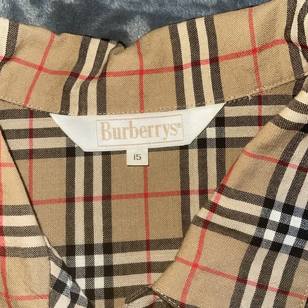 Preloved Burberry shirt with 1 pocket excellent condition size 15 22” wide - Picture 8 of 12